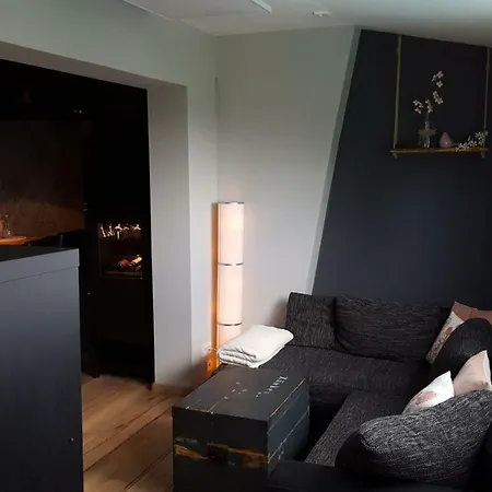 Kleines Ferienhaus In Ruhiger Lage *