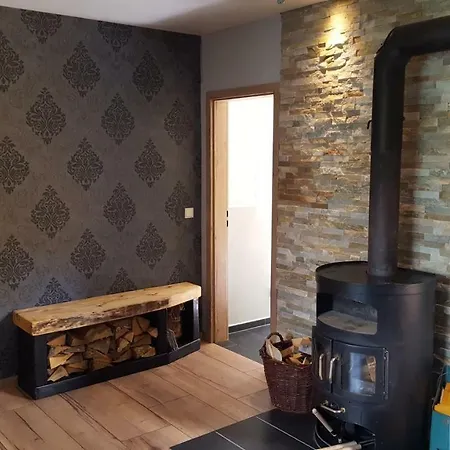 Kleines Ferienhaus In Ruhiger Lage 펜션 *