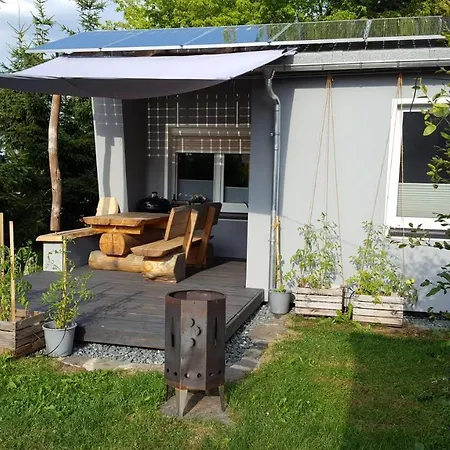 Kleines Ferienhaus In Ruhiger Lage *